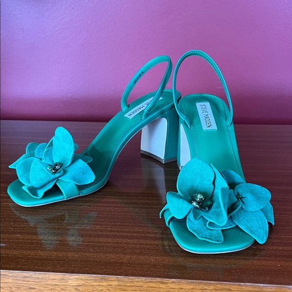 Wore once Steve Madden Teal Floral Heels - Picture 1 of 12
